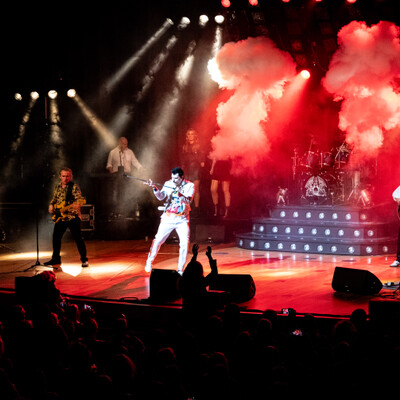 gallery image q revival band