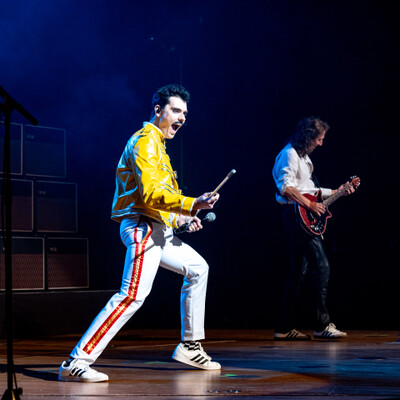 gallery image q revival band
